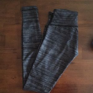 Lululemon full-length leggings black gray reg rise